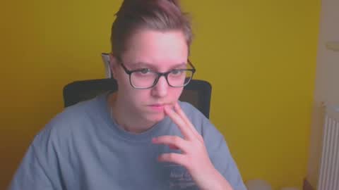 Linda online show from February 26, 12:27 pm