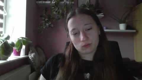 LindaAmore online show from September 19, 6:12 am