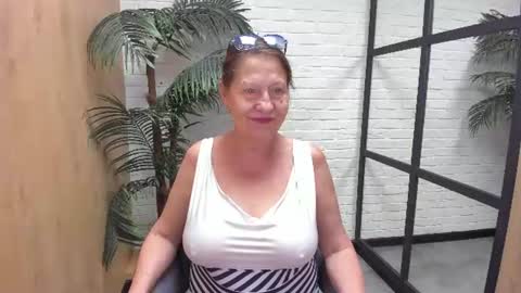 Linda online show from July 14, 10:21 am