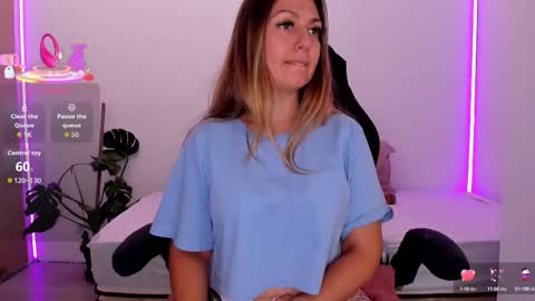 Linda  --  online show from September 19, 5:01 pm