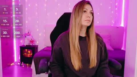 Linda  --  online show from February 15, 9:47 pm