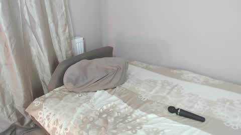 Lindsey online show from December 12, 12:16 am