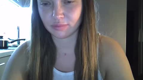 Anna online show from October 22, 8:03 pm