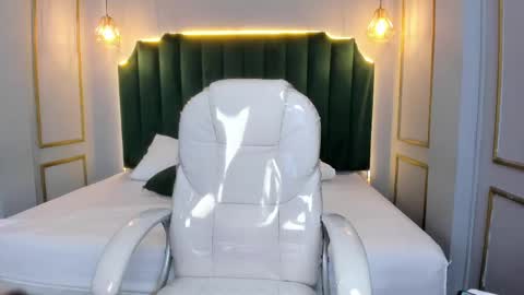 LINDA online show from September 13, 12:13 pm