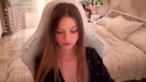 linesssssa online show from February 14, 5:14 pm