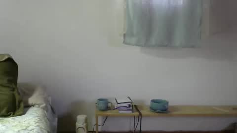 liora online show from April 10, 3:45 am