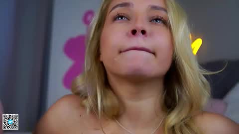 Amelia online show from October 5, 5:34 am