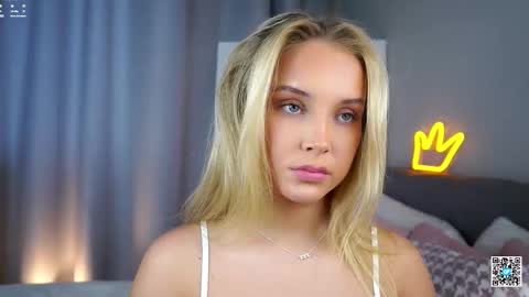 Amelia online show from October 10, 5:23 am