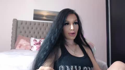 Lisa online show from April 4, 8:07 pm