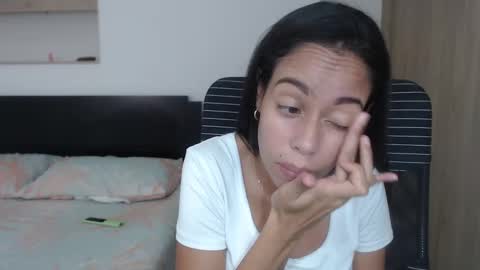 Lisa Santos online show from February 26, 2:27 pm