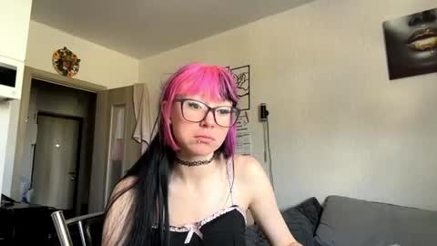 Aileen online show from June 26, 6:36 am