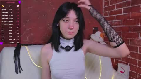 Lisa online show from February 17, 8:08 pm