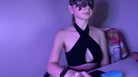 Lisa online show from September 13, 5:54 pm