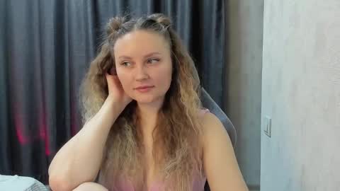 Lisa online show from November 5, 10:15 pm