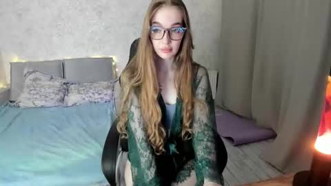 Lissa online show from September 14, 4:16 pm