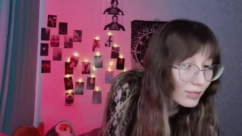 lissaros online show from February 22, 8:26 am