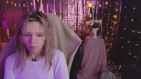 Lena online show from March 5, 10:33 am