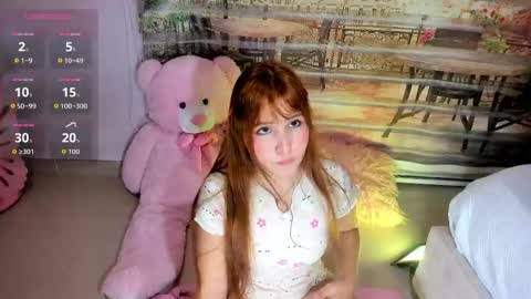 little__doll18 online show from June 5, 9:32 pm