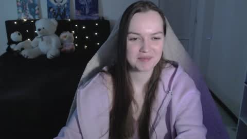 little__flowers online show from April 20, 8:28 am