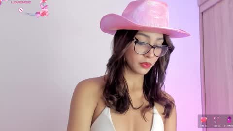    online show from December 4, 11:12 am