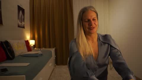 little_heart_andreea online show from October 20, 8:45 pm