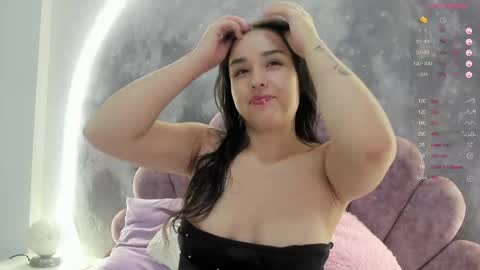 little_melanie online show from May 6, 10:58 pm