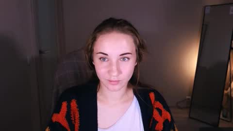 little_pretty_woman online show from September 17, 4:27 pm