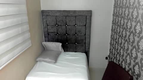 Luisa online show from November 24, 12:40 pm