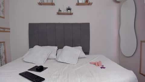 Luisa online show from December 1, 11:58 am