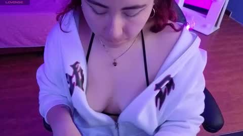 Angel  online show from February 3, 7:18 pm