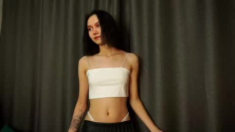 Molly online show from October 6, 1:28 pm