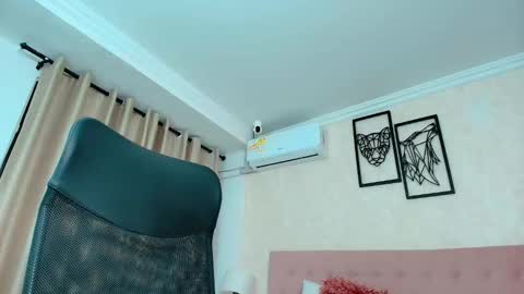 Sarahs Room online show from October 15, 1:19 am