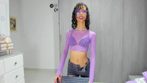 Luna online show from December 4, 9:35 pm