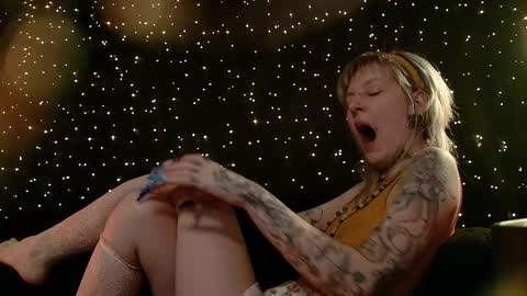 Niki  free tg channel with some photos gifs and info about streams  online show from February 22, 5:03 pm