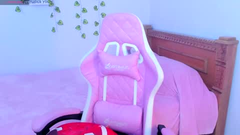 Liz online show from April 14, 3:39 am