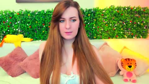 liya_gorgeous online show from December 21, 9:23 am