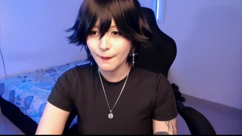 Elizabeth online show from May 30, 1:36 am