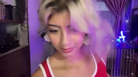 Lizeth online show from February 6, 11:15 pm