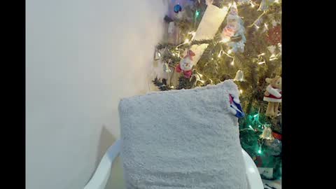 lizz1305 online show from December 20, 2:38 pm