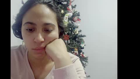 lizz1305 online show from January 2, 3:40 pm