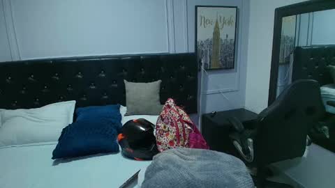 Lizz  online show from February 5, 11:44 am