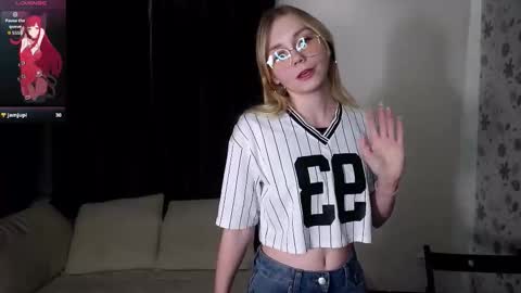 Megan online show from December 21, 5:28 pm