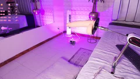  Lizzie  online show from September 17, 12:14 pm