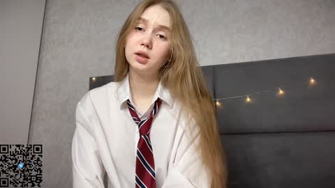 Lizzy online show from January 19, 11:23 am