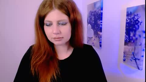 Lizzy3 online show from December 4, 9:04 pm