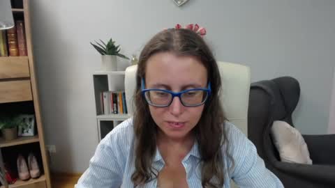 Lizzy online show from July 7, 4:26 am