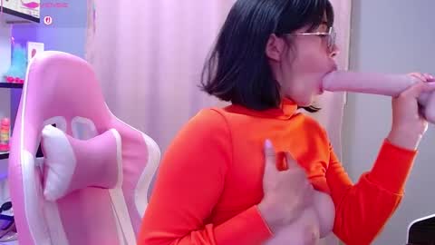 Pamela online show from March 7, 2:12 pm