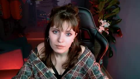 I consider myself the god Loki but life just calls me LOL  online show from May 7, 11:36 am