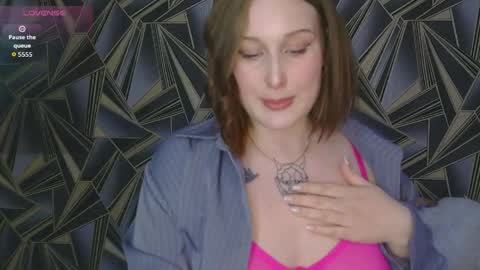 Lola online show from April 15, 7:53 am