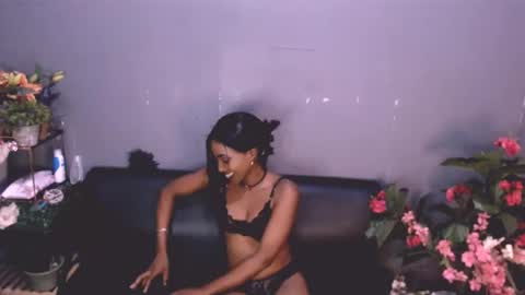 lolasavagexo online show from May 5, 7:17 pm